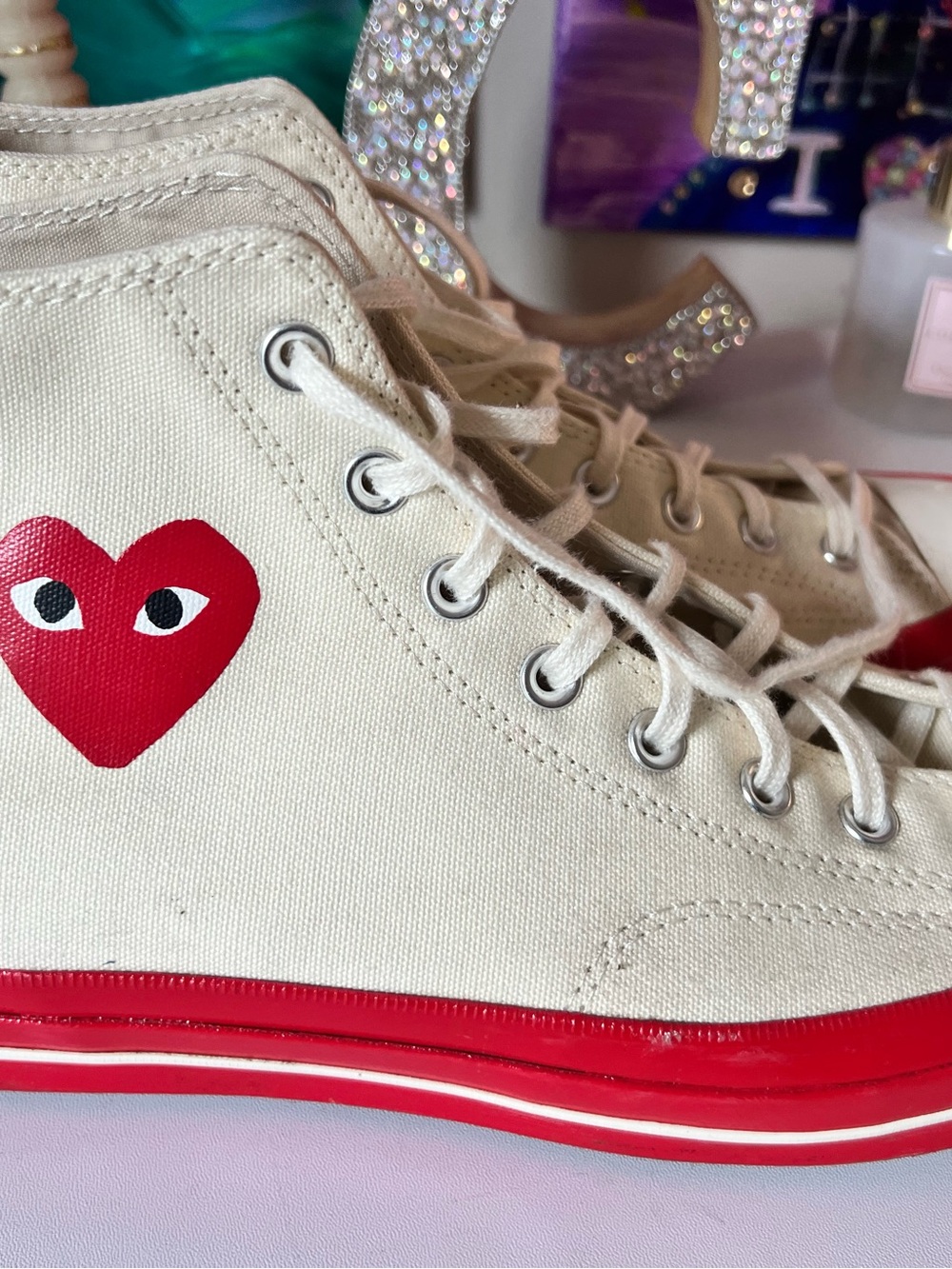 Converse Cream Canvas High-Top with Red and Black details and heart - Picture 8 of 11